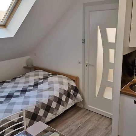 Apartmán Studio Cosy Douillet Et Fonctionnel Savigny-le-Temple Exteriér fotografie